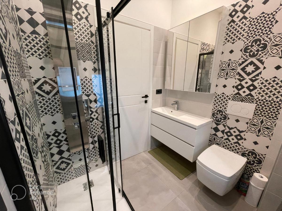 R39 Modern Apartment With Private Parking 米兰 外观 照片
